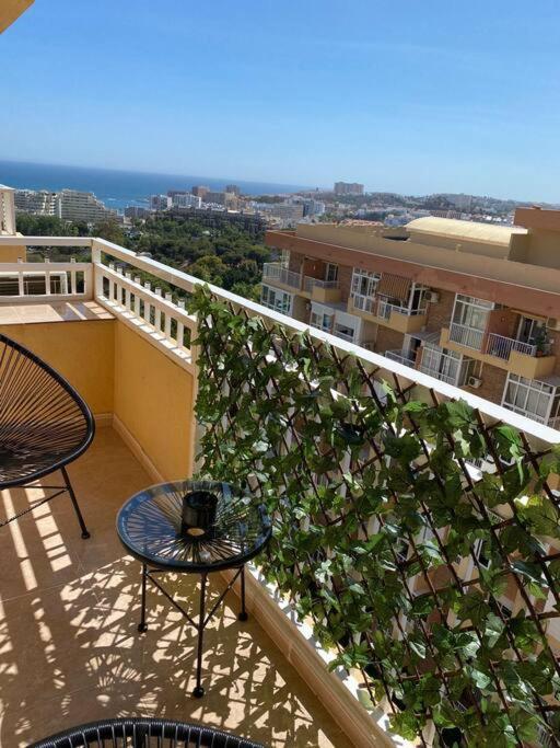 Apt Con Espectacular Vista, Piscinas, Recep 24 Hs Benalmadena Ngoại thất bức ảnh