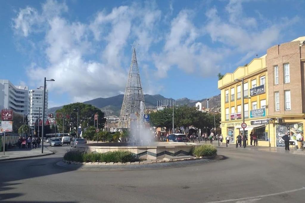 Apt Con Espectacular Vista, Piscinas, Recep 24 Hs Benalmadena Ngoại thất bức ảnh