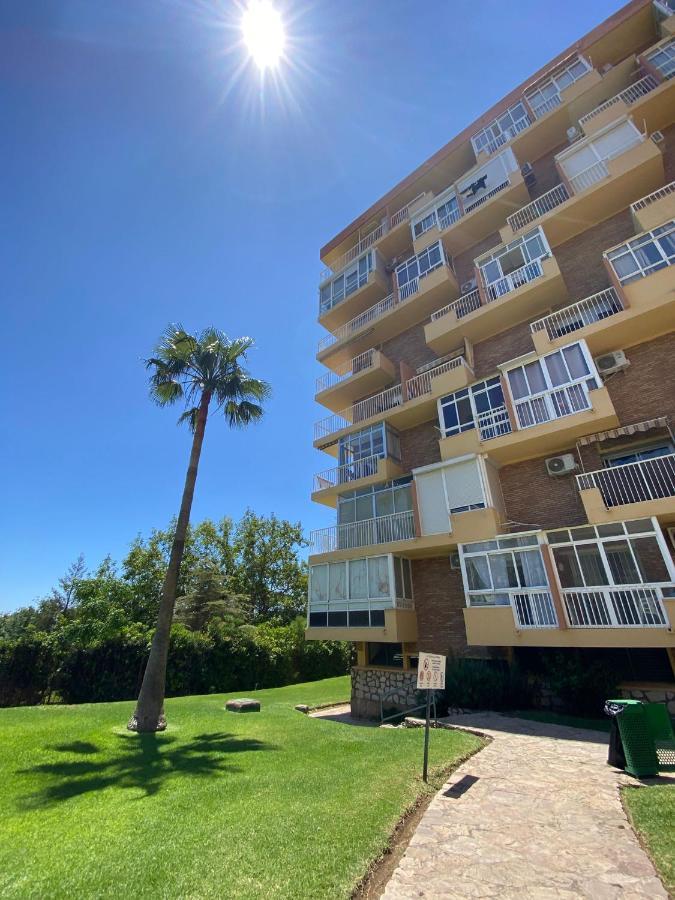Apt Con Espectacular Vista, Piscinas, Recep 24 Hs Benalmadena Ngoại thất bức ảnh