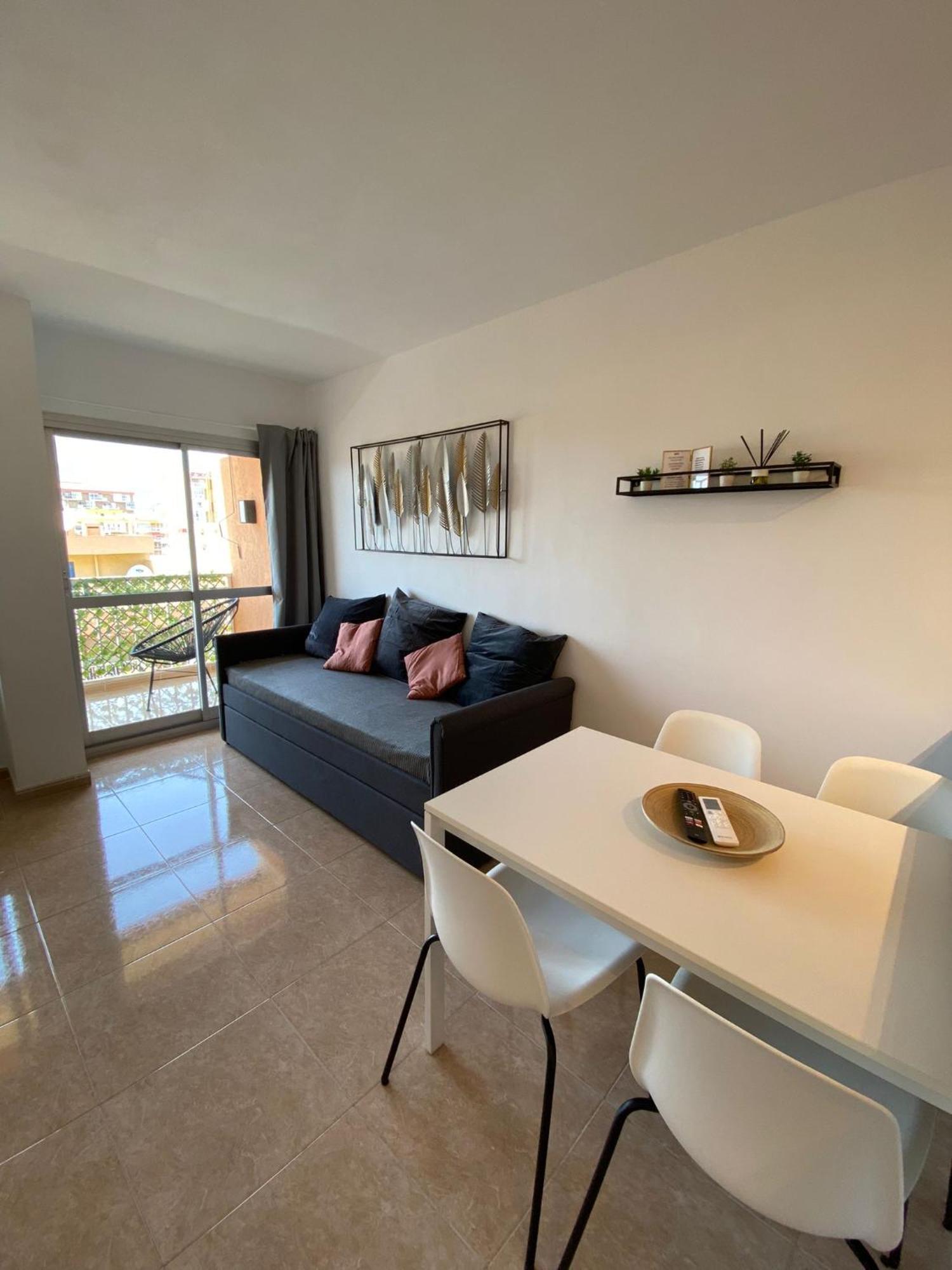 Apt Con Espectacular Vista, Piscinas, Recep 24 Hs Benalmadena Ngoại thất bức ảnh